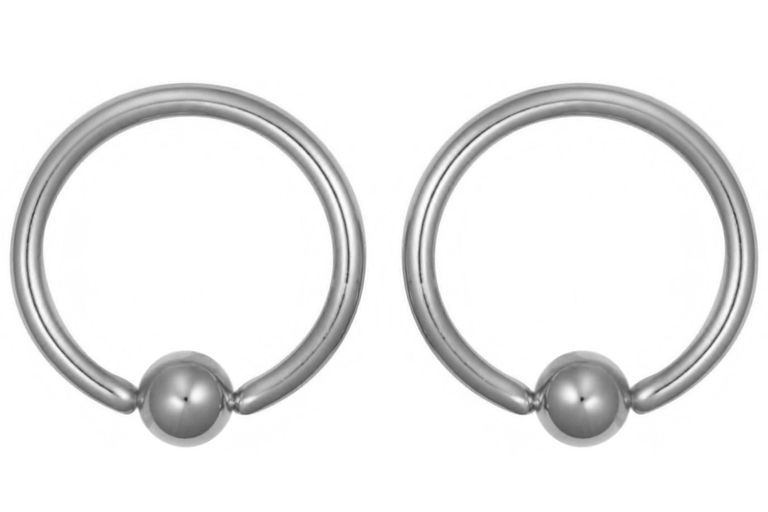 These CBR rings are made with solid Grade 23 Titanium. They are 16 gauge and 11 mm in diameter with 4 mm balls.