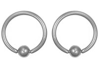 These CBR rings are made with solid Grade 23 Titanium. They are 16 gauge and 11 mm in diameter with 4 mm balls.