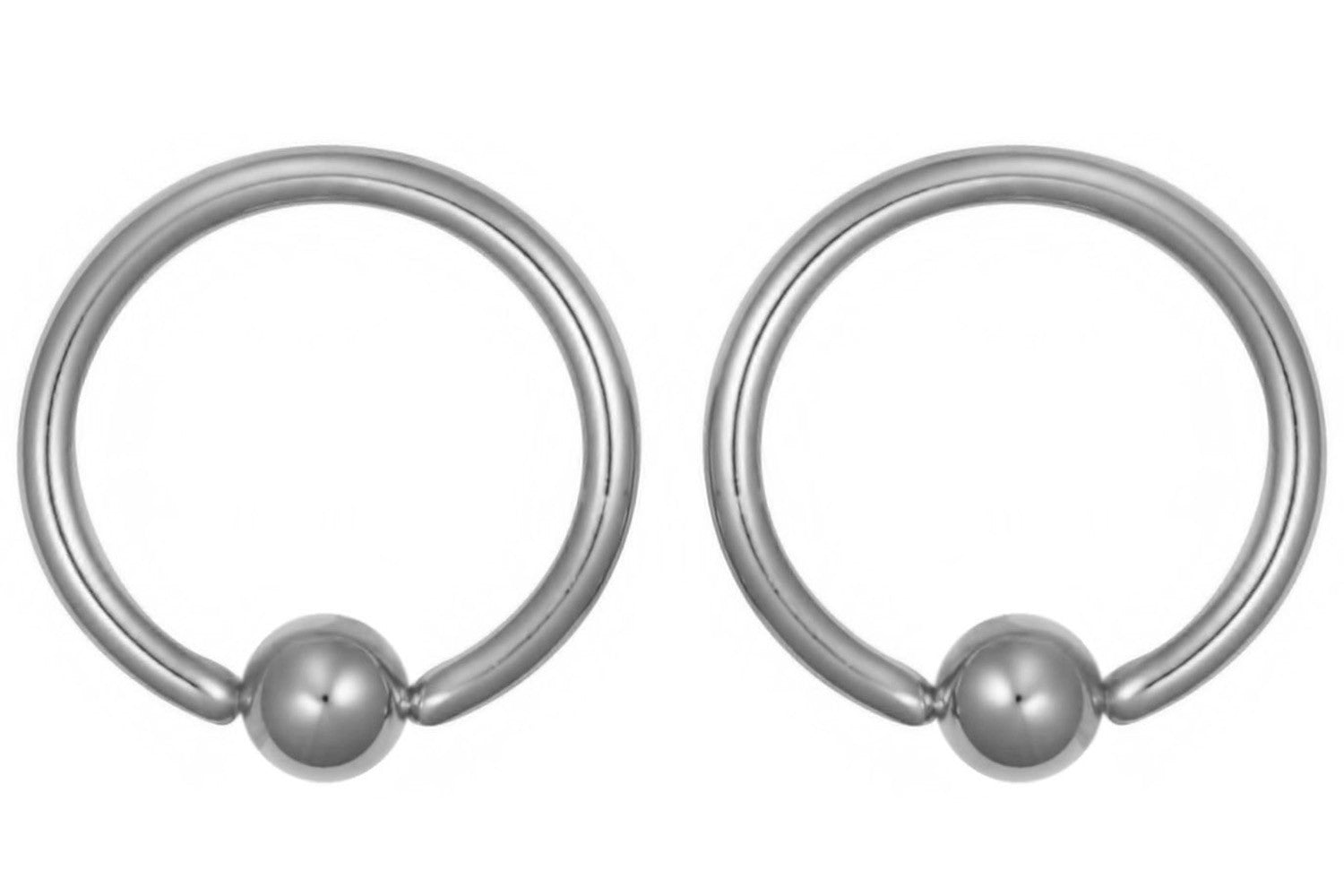 These CBR rings are made with solid Grade 23 Titanium. They are 16 gauge and 11 mm in diameter with 4 mm balls.